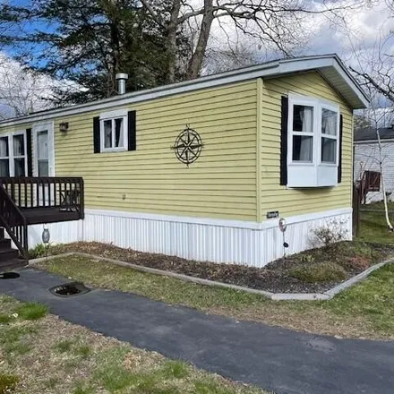 Buy this studio apartment on 1 Bayberry Drive in Old Orchard Beach, ME 04064