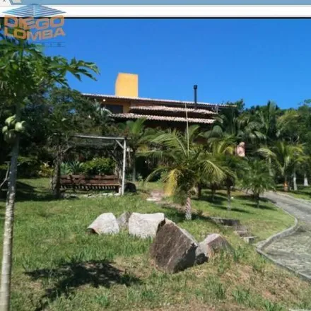Buy this 2 bed house on Servidão Anhatomirim in Ponta das Canas, Florianópolis - SC