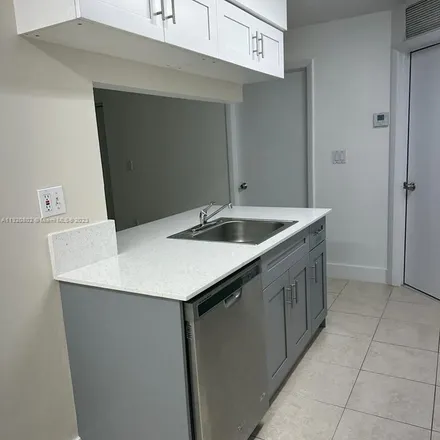 Image 3 - 17505 Northwest 67th Place, Miami-Dade County, FL 33015, USA - Apartment for rent