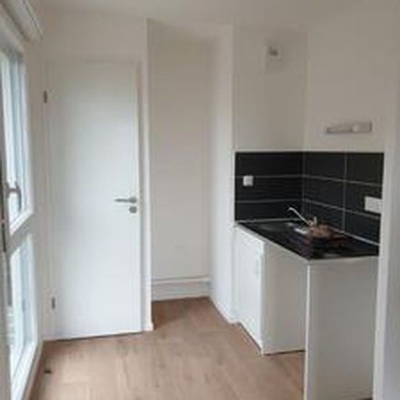 Rent this 2 bed apartment on 1228 Rue de la Ronce in 76230 Isneauville, France