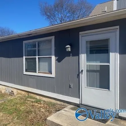 Rent this 2 bed house on 1423 Stevens Avenue Northeast in Dallas, Huntsville