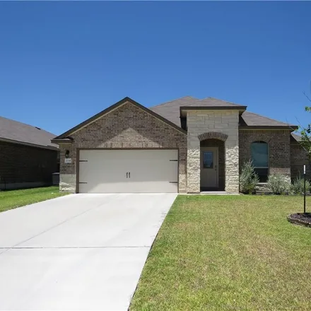 Rent this 3 bed house on Rogers Middle School in West Post Oak Avenue, Rogers