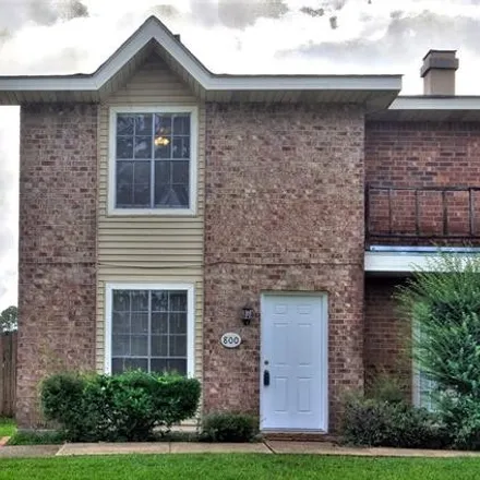 Rent this 3 bed duplex on 1500 Savannah Drive in Heritage Subdivision, Slidell