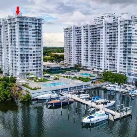 Buy this 1 bed condo on Plaza Del Prado Condominium Association Inc in 18071 Biscayne Boulevard, Aventura