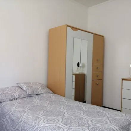 Image 3 - R. Campo Alegre, Rua do Bom Sucesso, 4150-150 Porto, Portugal - Apartment for rent