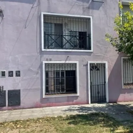 Buy this 2 bed house on Conscripto Bernardi in Partido de Lomas de Zamora, B1845 BZB Temperley