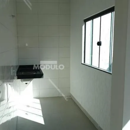 Buy this 3 bed house on unnamed road in Jardim Holanda, Uberlândia - MG