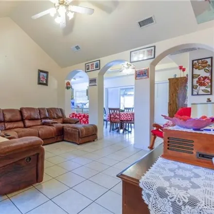 Image 3 - 2981 South Diedorf Drive, Seville Park Number 1 Colonia, Edinburg, TX 78542, USA - House for sale