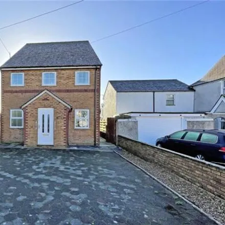 Buy this 3 bed house on HSBC UK in Station Road, Valley