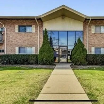 Buy this 1 bed condo on 7452 Brookdale Drive in Darien, IL 60561