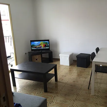 Image 4 - Carrer de Pere Patrici Mey, 46019 Valencia, Spain - Room for rent