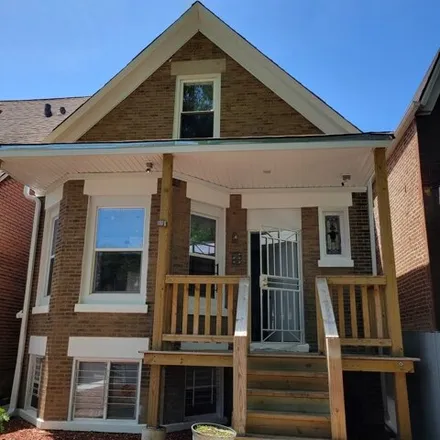 Buy this 4 bed house on 6522 South Marshfield Avenue in Chicago, IL 60636