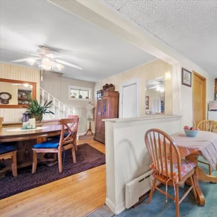 Image 8 - 10214 South Prospect Avenue, Chicago, IL 60643, USA - House for sale