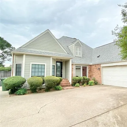 Rent this 3 bed house on 3602 Pimlico Drive in Arlington, TX 76017