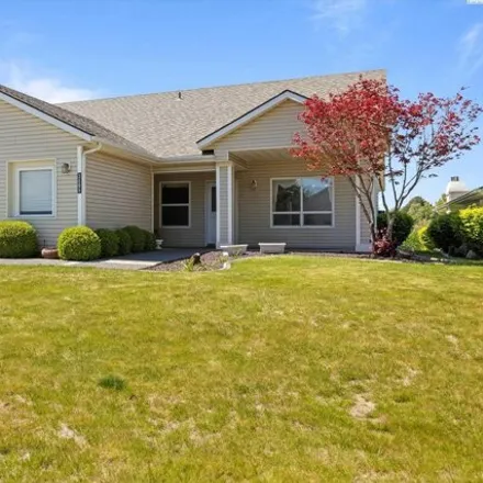 Buy this 3 bed condo on 3468 South Irby Street in Kennewick, WA 99337