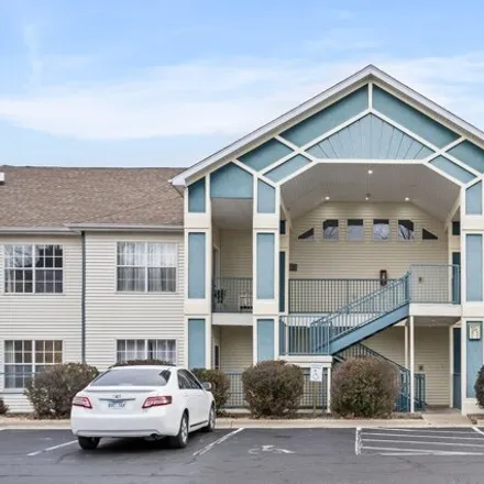Buy this 2 bed condo on Spring Creek Court in Branson, MO 65615
