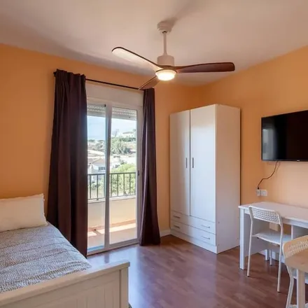 Rent this 5 bed townhouse on 29790 Vélez-Málaga