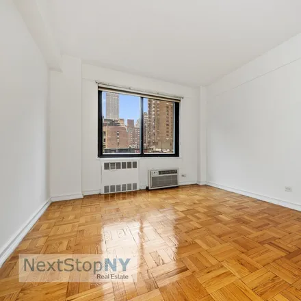 Image 4 - 200 East 36th Street, New York, NY 10016, USA - Condo for sale