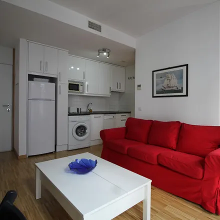 Image 5 - Calle Cervantes, 36, 28014 Madrid, Spain - Apartment for rent