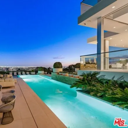 Image 3 - 9315 Beverlycrest Drive, Beverly Hills, CA 90210, USA - House for sale