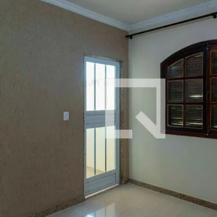 Rent this 2 bed house on Rua Humberto Campos in Bairro da Luz, Nova Iguaçu - RJ