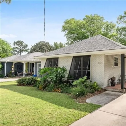 Buy this 3 bed house on 3025 Metairie Heights Avenue in Bucktown, Metairie
