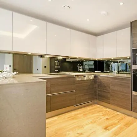 Image 3 - 10 Wells Rise, Primrose Hill, London, NW8 7LX, United Kingdom - Apartment for sale