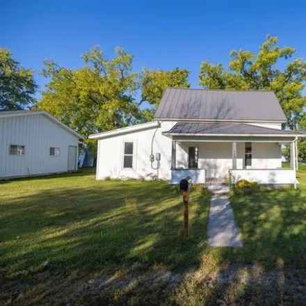 Buy this 3 bed house on 420 South Center Street in Montpelier, Blackford County