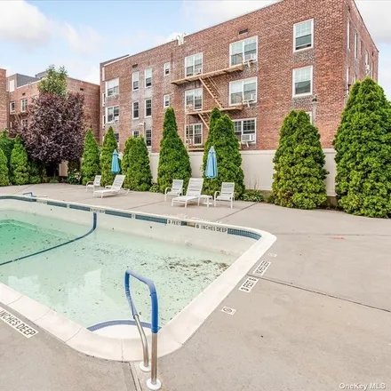 Image 3 - Elks Plaza, 150 South Ocean Avenue, Village of Freeport, NY 11520, USA - Condo for sale