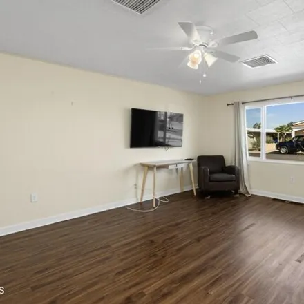 Image 5 - 1545 East Helena Drive, Phoenix, AZ 85022, USA - Apartment for sale