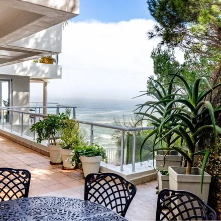 Image 3 - Clifton Road, Camps Bay, Cape Town, 8005, South Africa - Apartment for rent