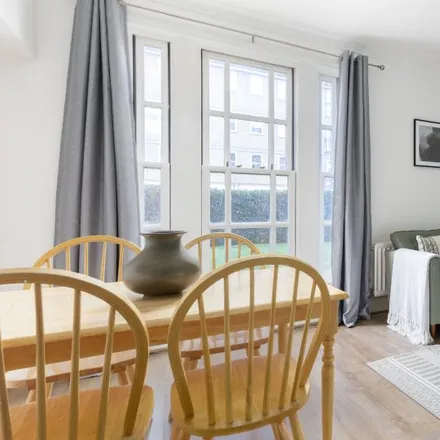 Rent this 2 bed apartment on 87 De Beauvoir Road in De Beauvoir Town, London