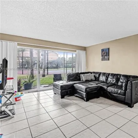 Image 9 - 8851 Alpinia Drive, Coral Springs, FL 33067, USA - Condo for rent