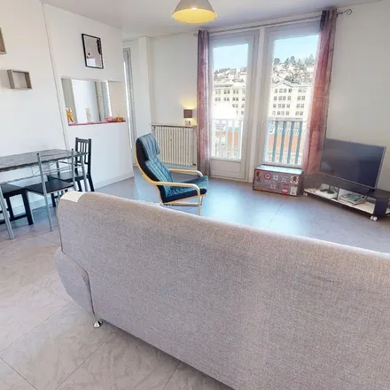Rent this 3 bed apartment on 96 Cours Fauriel in 42100 Saint-Étienne, France