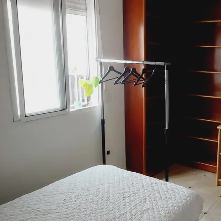 Rent this 4 bed room on Antiguo Mercado de Mayoristas in Pasaje Valencia, 29001 Málaga