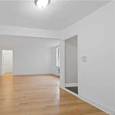 Image 4 - unnamed road, New York, NY 10471, USA - Apartment for sale