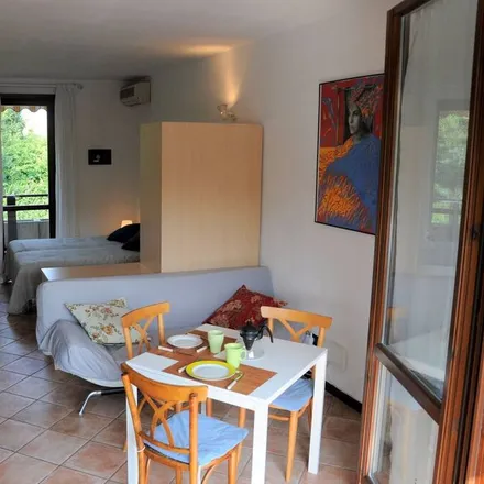 Rent this studio house on Lazise in Via Francesco Fontana, 37017 Lazise VR