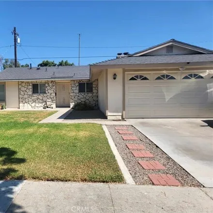 Buy this 4 bed house on 2725 E Maverick Ave in Anaheim, California