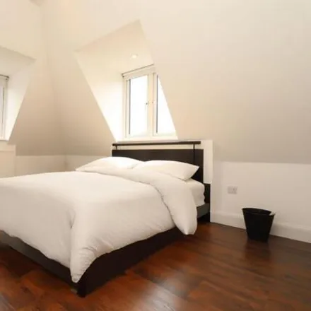 Rent this studio house on Bounds Green Court in Bounds Green Road, London