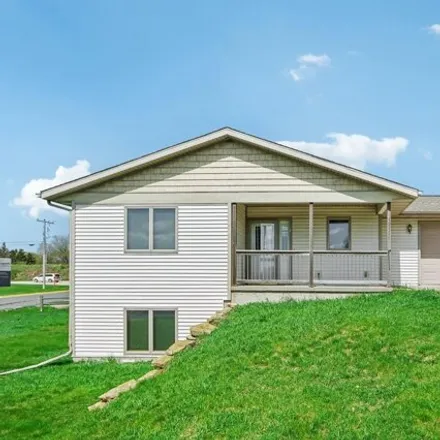 Buy this 3 bed house on 203 Victoria Court in Barneveld, Iowa County