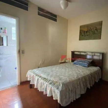 Buy this 4 bed house on Avenida Aparecida D´Oeste in Cecap, Piracicaba - SP