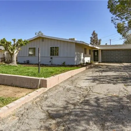Buy this 4 bed house on 15601 La Cubre Drive in Victorville, CA 92394