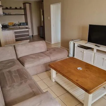Image 4 - Avonmouth Crescent, Summerstrand, Gqeberha, 6001, South Africa - Apartment for rent