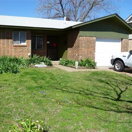 Buy this 3 bed house on 14055 Everest Avenue in Oklahoma City, OK 73013