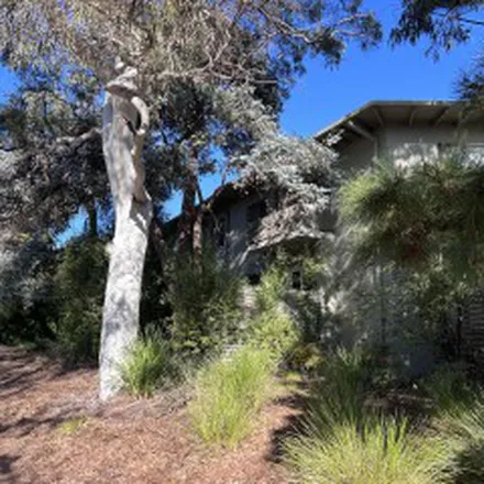 Image 2 - Australian Capital Territory, Monaro Crescent, Red Hill 2603, Australia - Apartment for rent