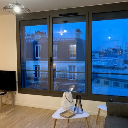 Image 6 - IUT de Paris Pajol, 20 Rue du Département, 75018 Paris, France - Apartment for rent