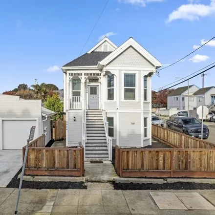 Buy this 5 bed house on 2844 East 9th Street in Oakland, CA 94601
