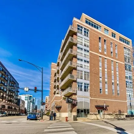 Buy this 3 bed condo on 111 South Morgan Street in Chicago, IL 60607