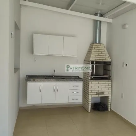 Rent this 3 bed apartment on Rua Minas Gerais 304 in Catanduva, Catanduva - SP