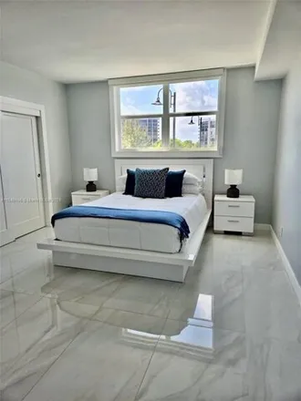 Image 6 - AQUARIUS Condiminium (South), South Ocean Drive, Beverly Beach, Hollywood, FL 33009, USA - Condo for rent